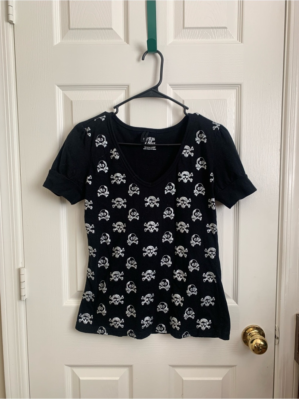 Black Skull-Print V-Neck Tee